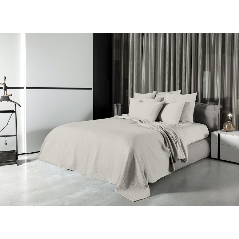 Olivia Coverlet, King Coverlet, Ivory