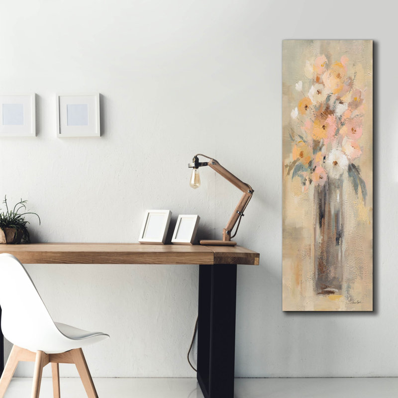 «Textured Floral 2» par Silvia Vassileva, art mural sur toile, H 60 po x l 20 po