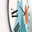 Lune rouge sur les montagnes bleues abstraites I - horloge murale moderne-60328006