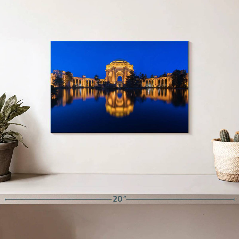 Lilie Palace of Fine Arts, heure bleue, H 8 po x l 12 po