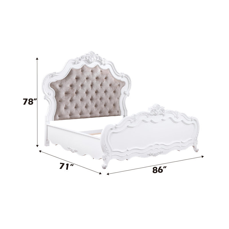 Grand lit en blanc avec une tête de lit tendance et une base à lattes, Grand lit