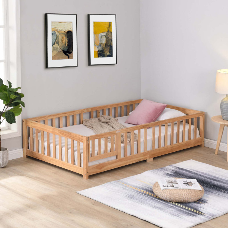 Lit double pleine grandeur avec porte, cadre de lit plateforme en bois massif avec clôture, Naturel