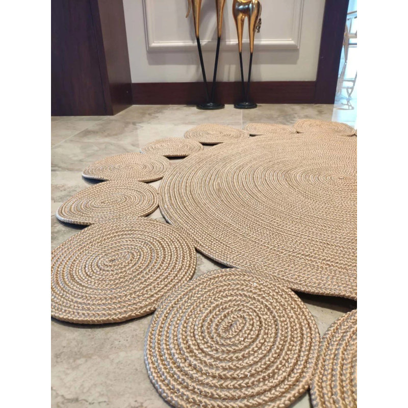Tapis Olalla, Rond 4 pi 11 po
