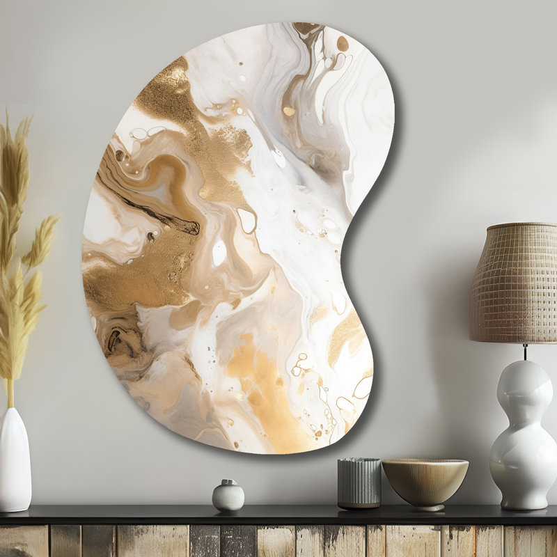 Or et gris A Marble Effect IV - Art abstrait en forme de marbre, sculpture murale asymétrique en métal, H 39 po x l 28 po