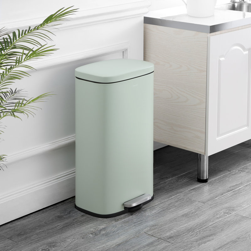 Pistachio Gelato Stainless Steel 8-Gallon Step Trash Can