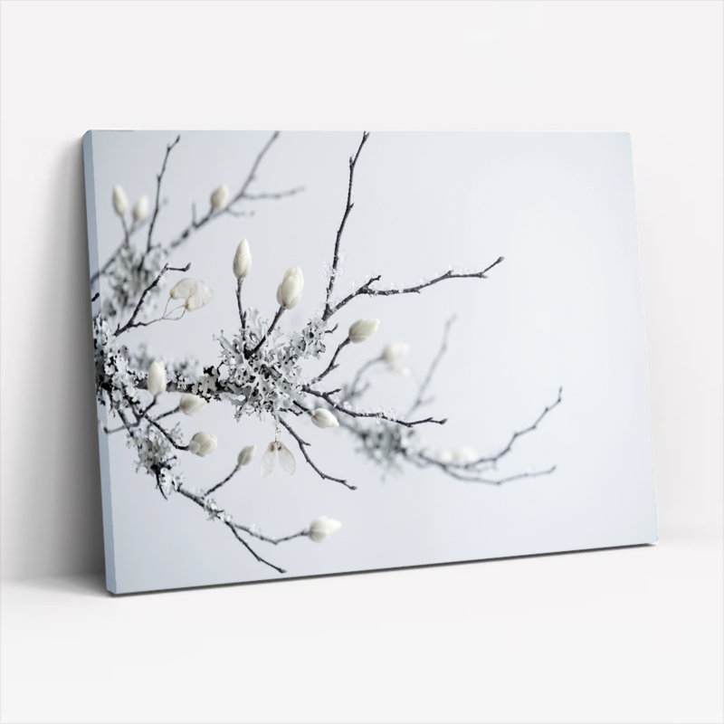 Ensemble de 1 tableau sur toile représentant une branche enneigée, 16"H x 24"W, Toile tendue