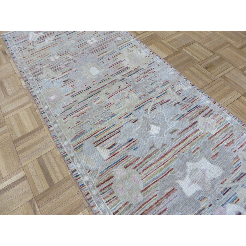 Tapis multicolore 2 pi 5 po x 15 pi 3 po One-of-a-Kind