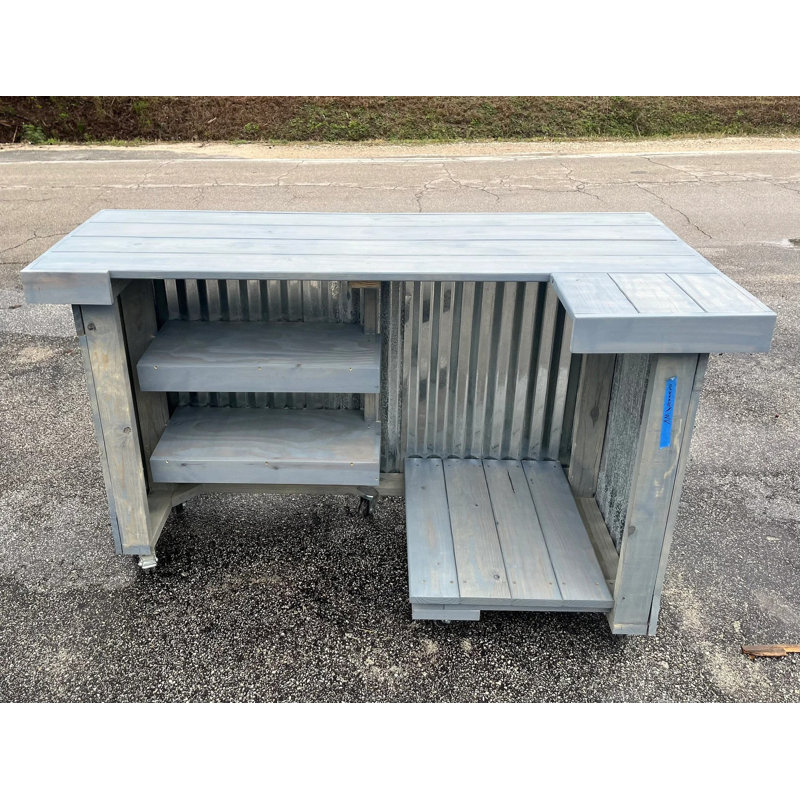 Chariot-bar d'extérieur rustique 5 x 3 avec structure en bois, panneaux en métal ondulé et roulettes