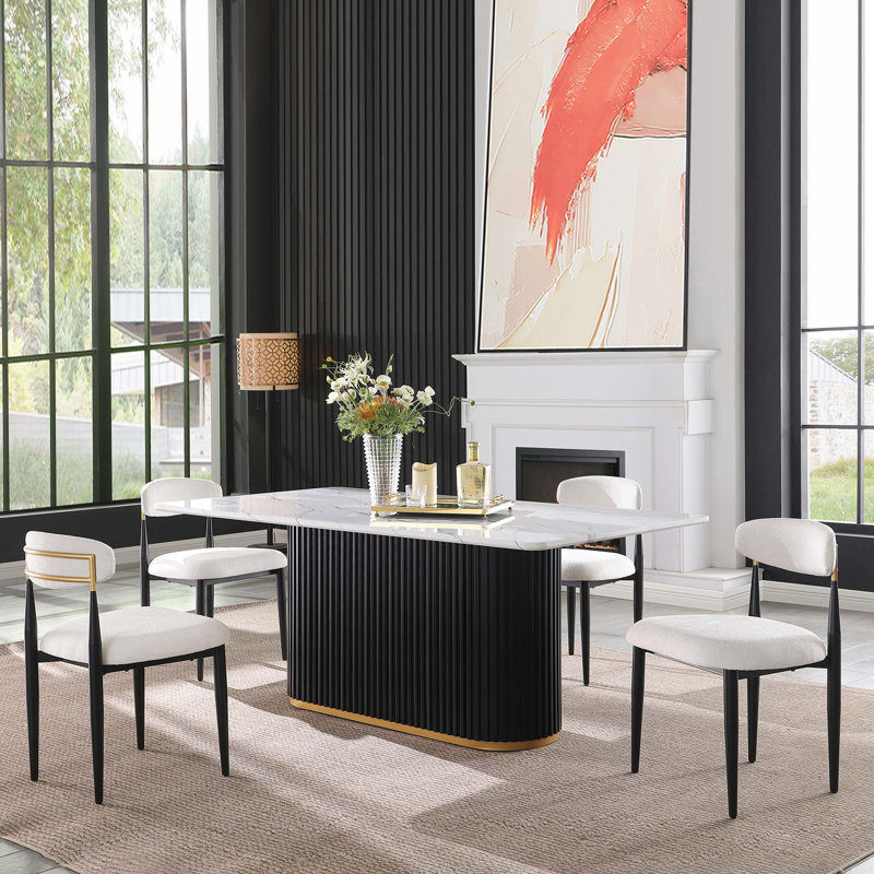 Table de salle à manger élégante en faux marbre avec base en métal stable et assemblage rapide