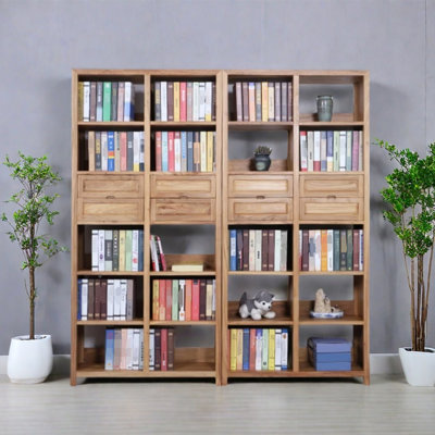 Simple and trendy bookcase