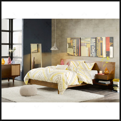 King Bed With 2 Nighstand