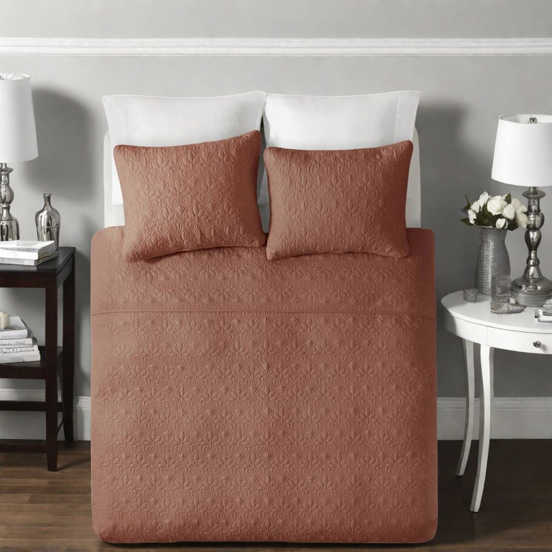 Premium Red Bedding Sets, Polyester Comfort, Modern Reversible Design For Home