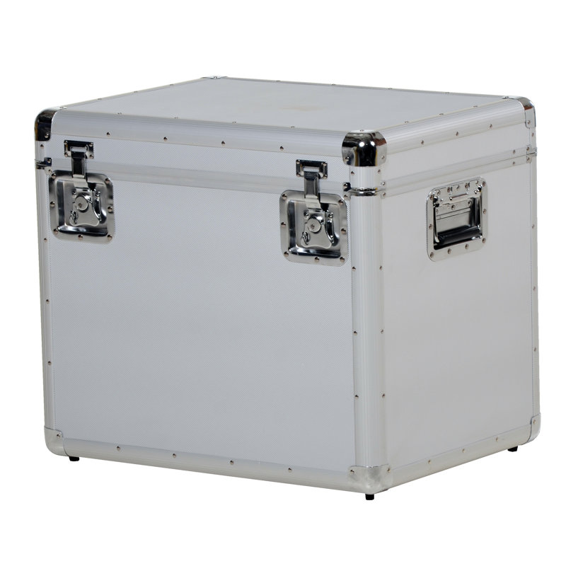 Metal Tradeshow, 20" H x 24" W x 18" D