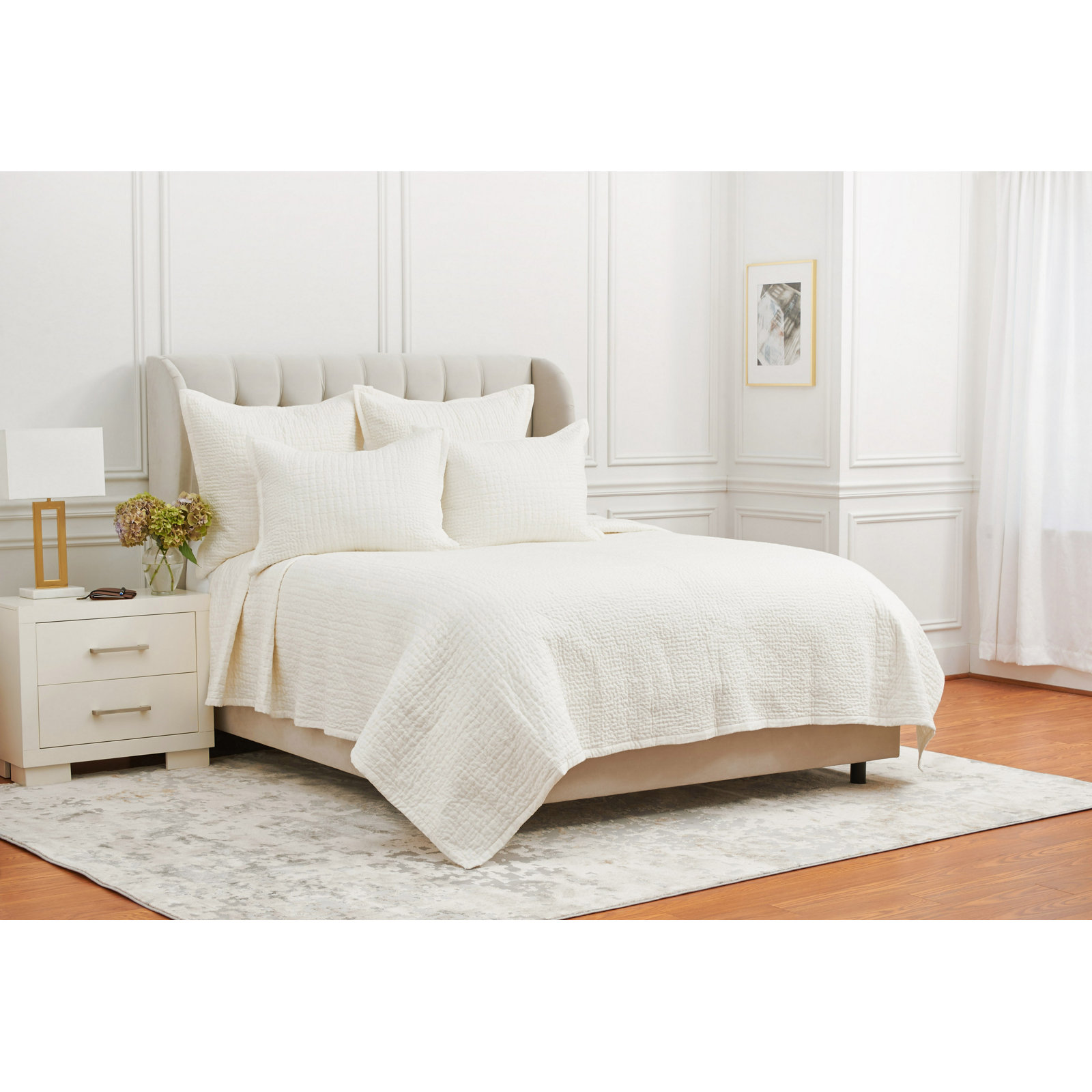 Maverick Ivory Standard Cotton Quilt, Queen Quilt