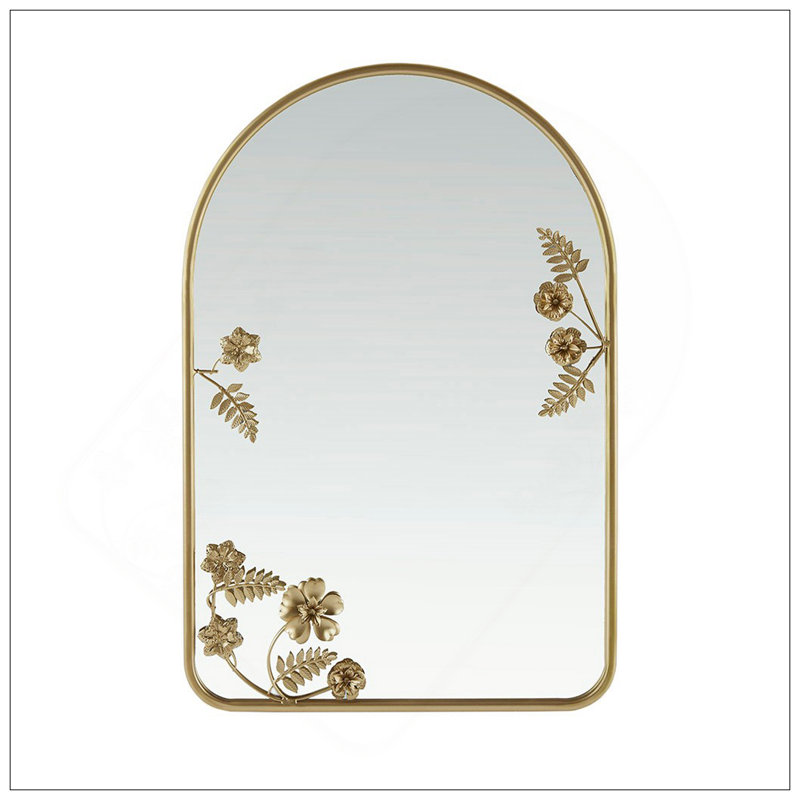 Miroir mural arqué en métal avec finition dorée, décoration élégante pour toute pièce, mesurant 29,75 pouces de hauteur