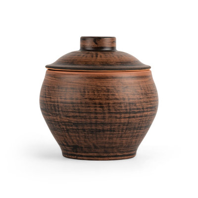 Ukrainian Souvenirs Engobe 0.6 Quarts Stoneware Round Dutch Oven