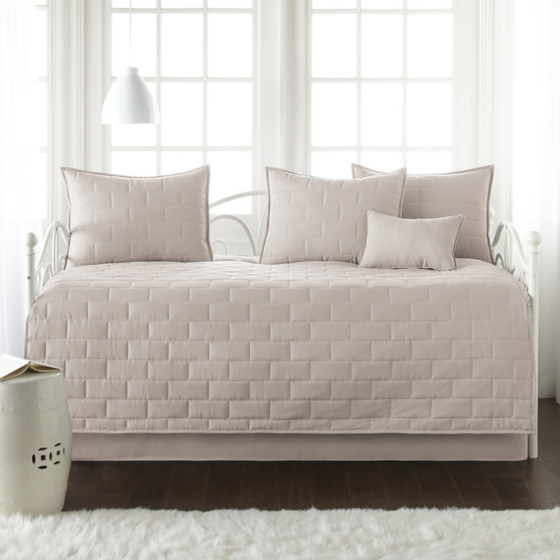 Southshore Fine Linens Brickyard 6-Piece Daybed Quilt Set with Shams and bed skirt, Bone