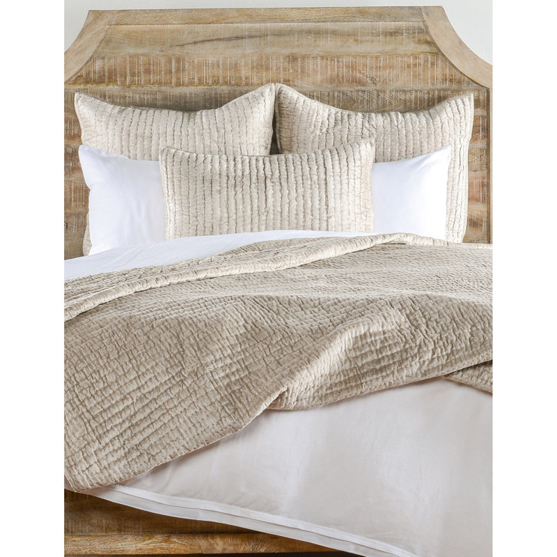 Velvet Quilt, Pebble Beige, Queen Quilt