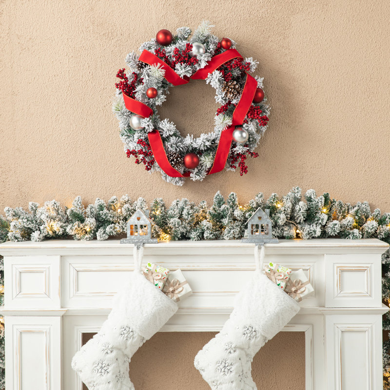 Handcrafted Faux Polyester 24'' Wreath