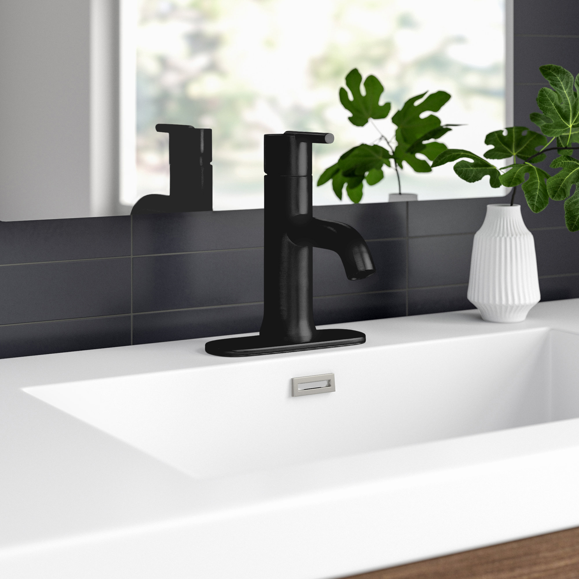 Trinsic Single Hole Bathroom Faucet with Drain Assembly, Single Handle Bathroom Sink Faucet, Matte Black