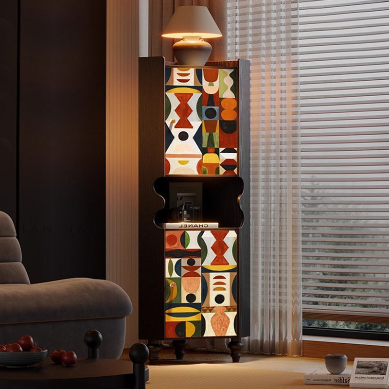 Armoire de coin noire en bois massif