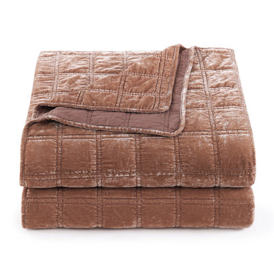 Stella Velvet Quilt Set