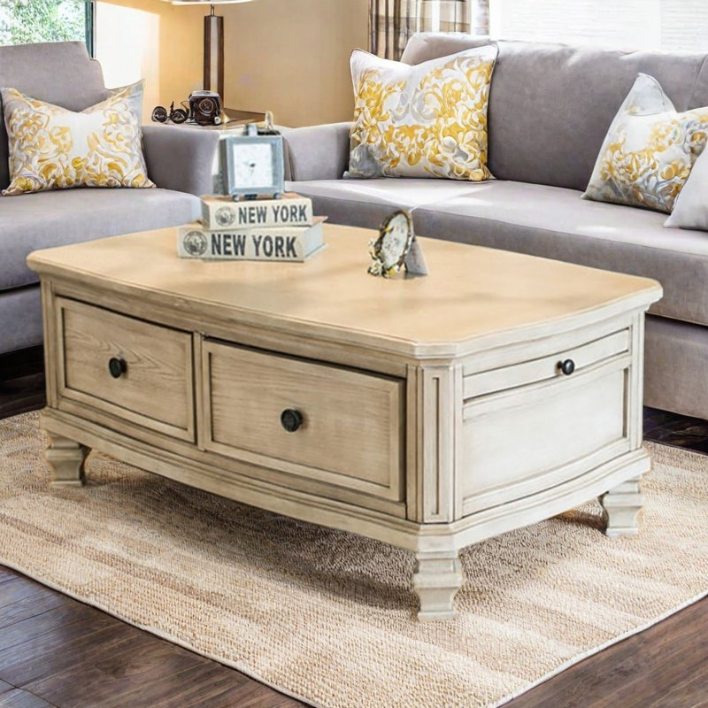 Table basse élégante en bois