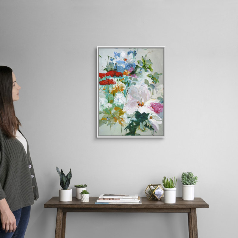 Flower Varity 1 - reproduction d'art, Toile blanche encadrée, H 26 po x l 20 po x P 1,75 po