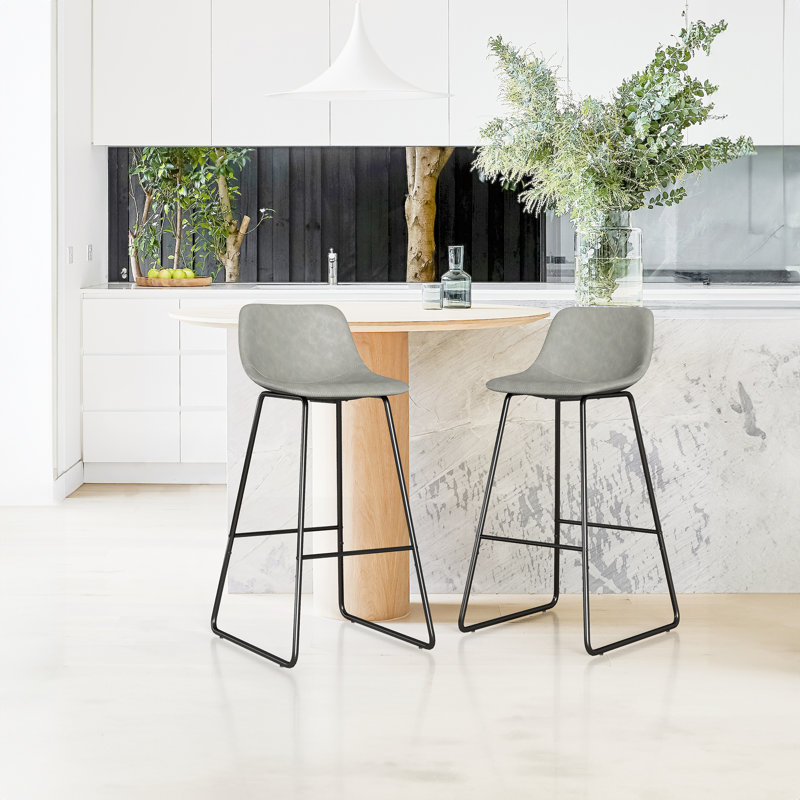 Tabouret de comptoir en simili cuir Aiyana, Tabouret de bar (siège d'une hauteur de 30 po), Gris