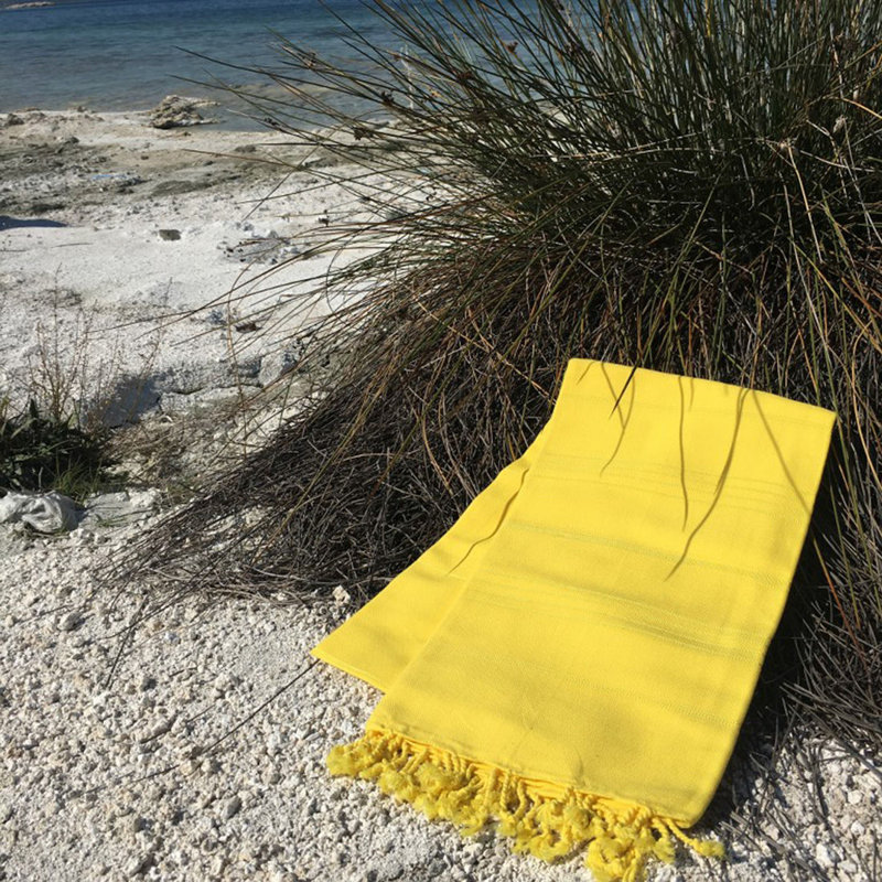 Serviette de plage 100% coton de qualité supérieure, jaune, 37,4 po x 68,9 po | Hautement absorbant, doux et léger (6,1 oz / verge) | Lavable à la machine à 86-104 ° F | Parfait pour la plage, la piscine et le spa