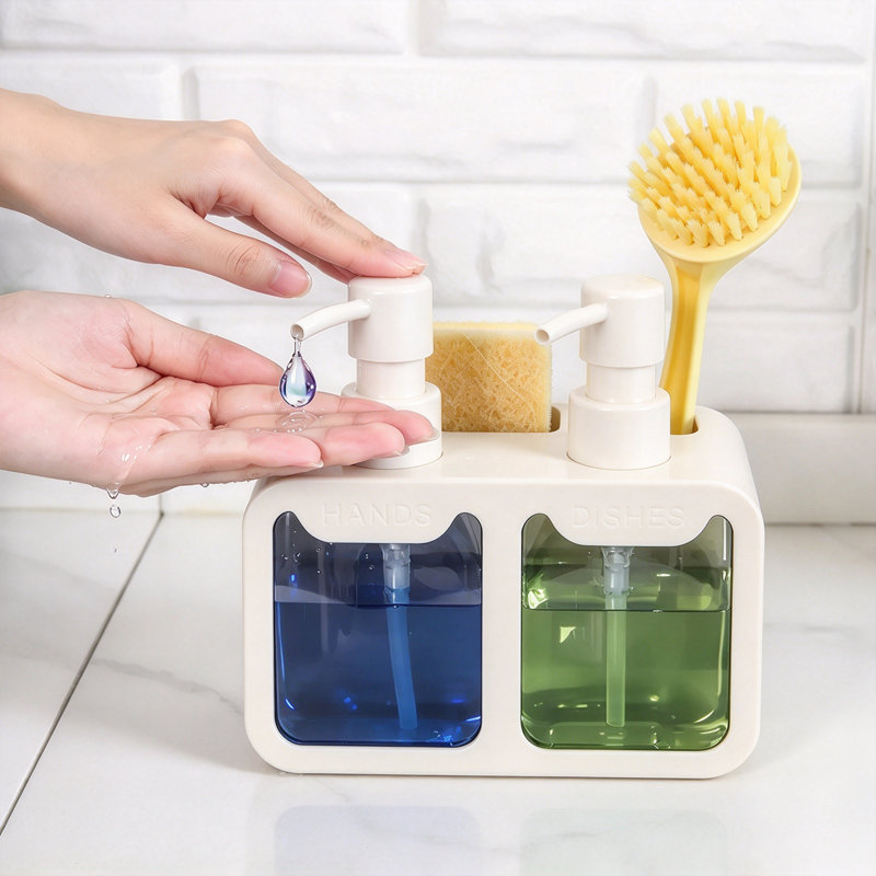 Distributeur de savon à double compartiment