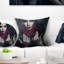 Femme passionnée en noir - coussin imprimé Portrait-30057317-30057321