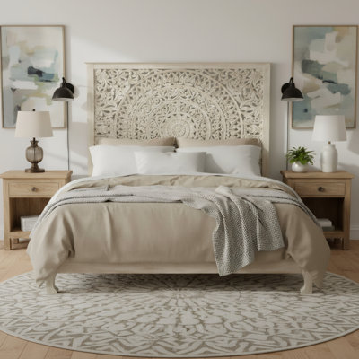 Lit standard en bois massif Aarohi