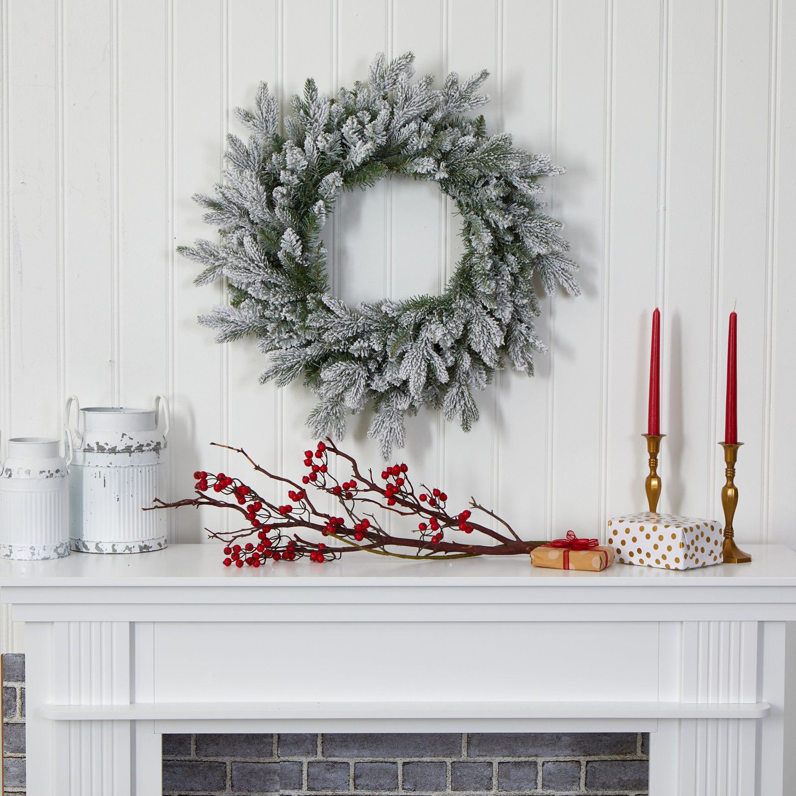24'' Faux Pine Lighted Wreath