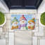 Tapis de porte d'extérieur Happy Snowmen Trio, par Petal Prints Design, 18 po x 30 po
