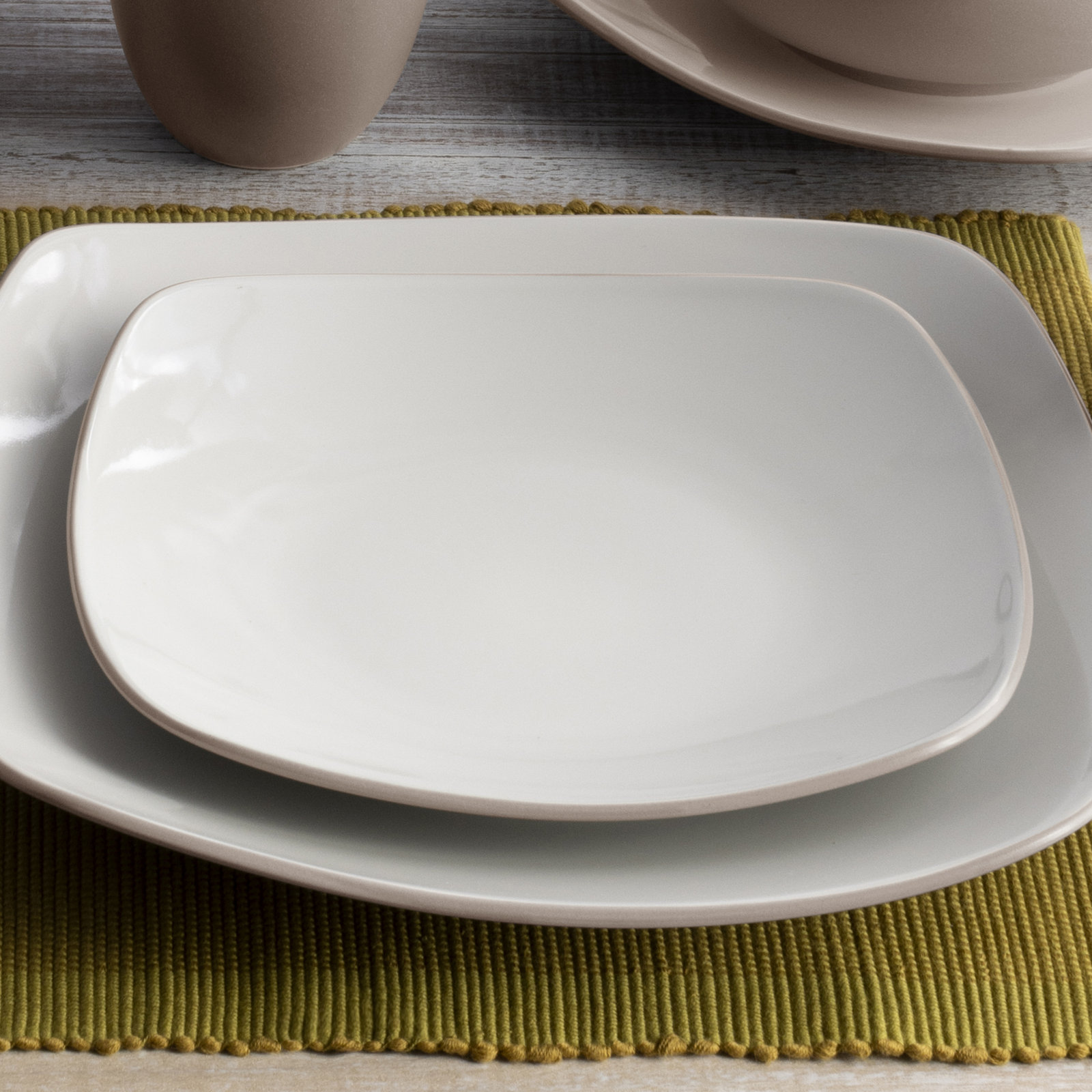 Colorwave 8" Salad Plate, Clay