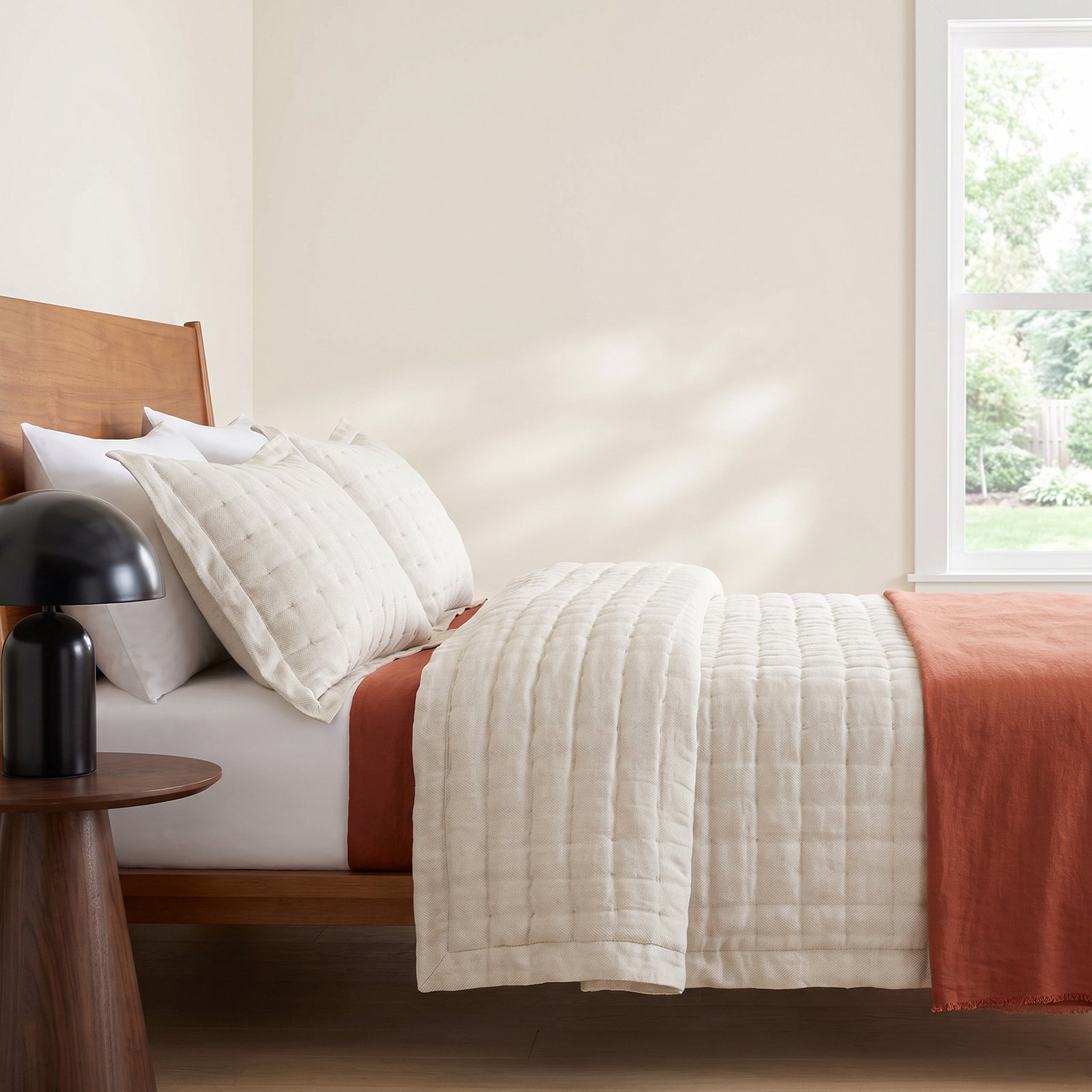 Brussels 100% Linen Quilt