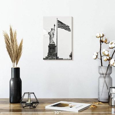 Aime Liberty American Flag