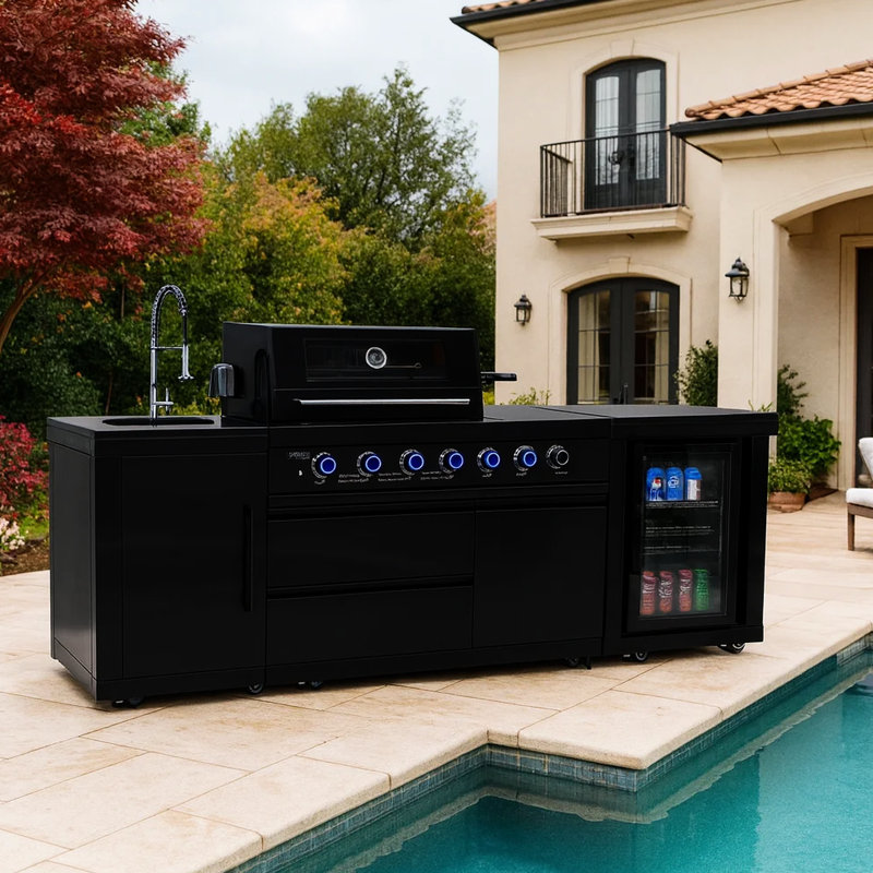 Barbecue au gaz noir avec quatre brûleurs, structure en acier inoxydable, corps de brûleur extérieur modulaire et chauffant, chaleur uniforme, configuration parfaite
