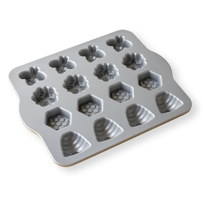 Nordic Ware Rectangle Non-Stick Aluminum Cakelet Pan