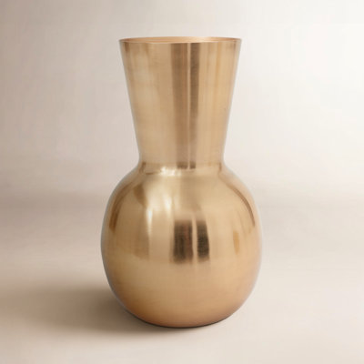 Corla Handmade Metal Table Vase