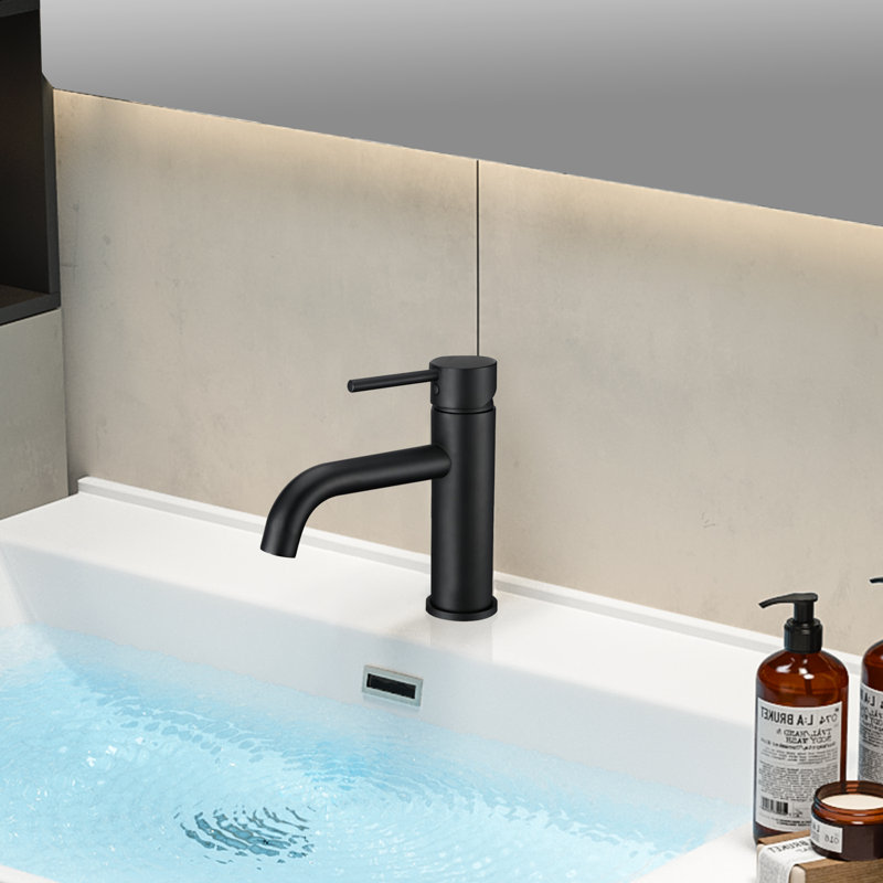 Single Hole Bathroom Faucet, Matte Black