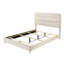 Lit à panneau grand antique blanc, style contemporain pour la chambre à coucher, design rembourré, lignes épurées, palette neutre, pièce unique, structure en bois, sommier requis, style facile à assembler, lit 1 pièce