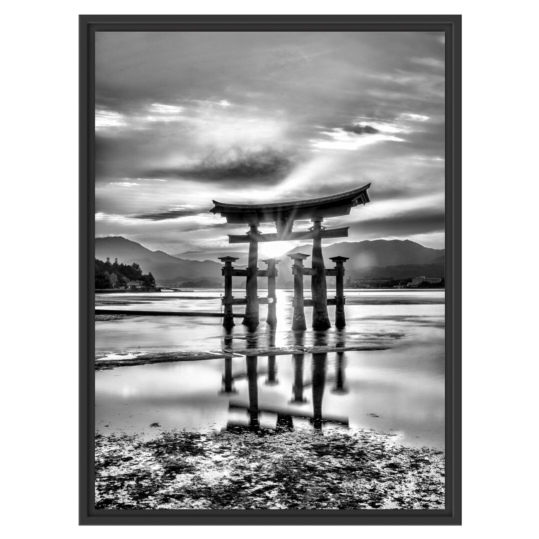 Gerahmter Kunstdruck Torii Gate in Miyajima, Japan