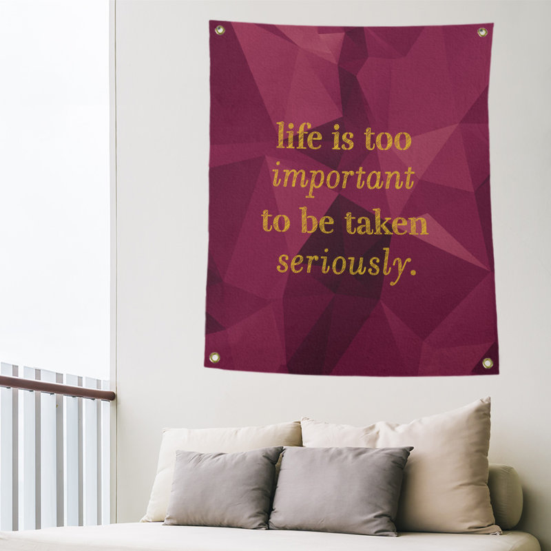 Tapisserie de levity en polyester en faux gemme et citation, H 80 po x l 59 po, Spinelle / or