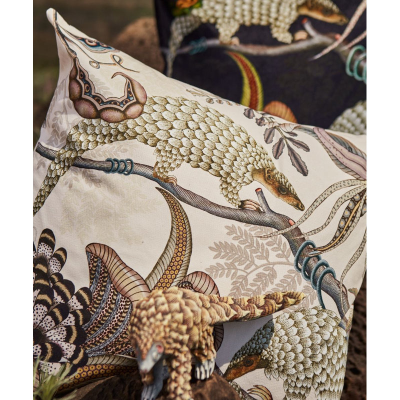 Ardmore Pillow, White, 20" x 20"