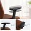 Chaise de bureau ergonomique moderne avec profondeur d'assise réglable, dossier réglable en hauteur, accoudoirs 3D et design inclinable pour le bureau à domicile-129168537