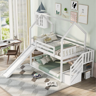 Lit superposé simple au dessus d'un lit simple avec glissière convertible, escalier de rangement