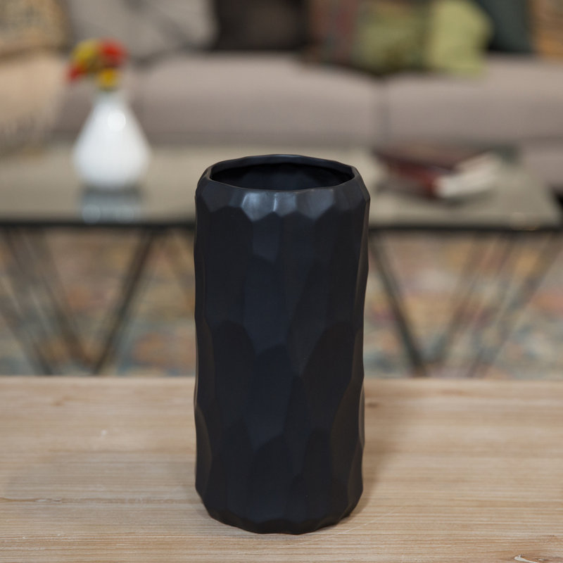 Vase de table cylindrique en céramique Perron, H 9 po x l 4,25 po x P 4,25 po, Noir