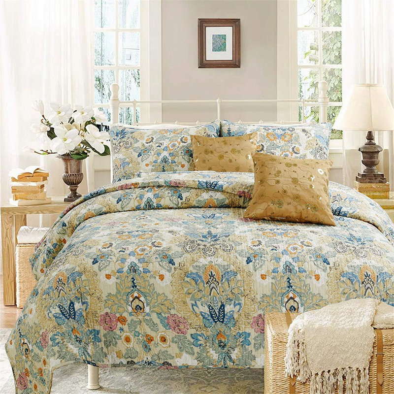 Cotton Floral Quilt, King Quilt + 2 King Shams